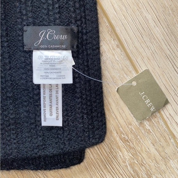 NWT J. Crew Cashmere Scarf - Picture 2 of 2